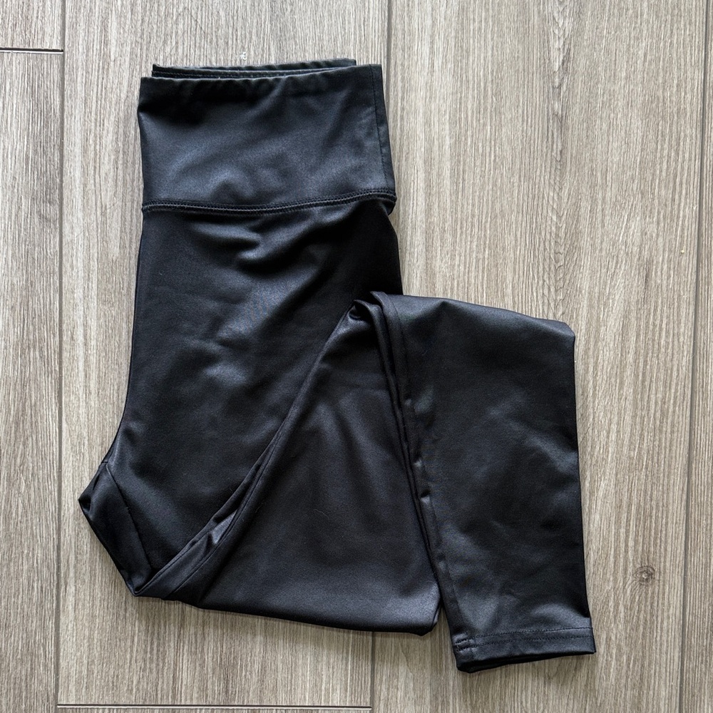 Black High-Waisted black metallic Leggings